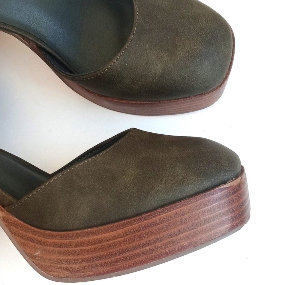 House of Harlow 1960 Olive Green Square Toe Ankle Strap Platform Heels 8M - Picture 14 of 16